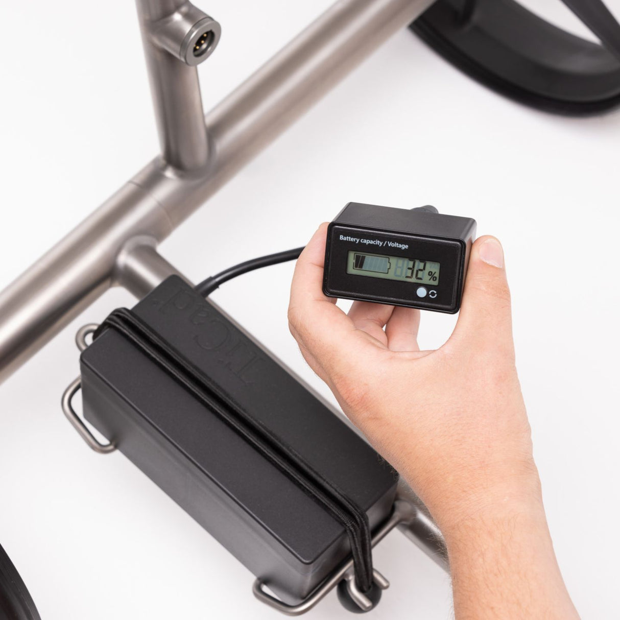 TiCad Battery Checker for 4-pin TiCad batteries